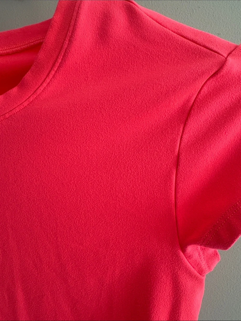 Alo Yoga Micro Short Sleeve Crop Tee Coral/Pink